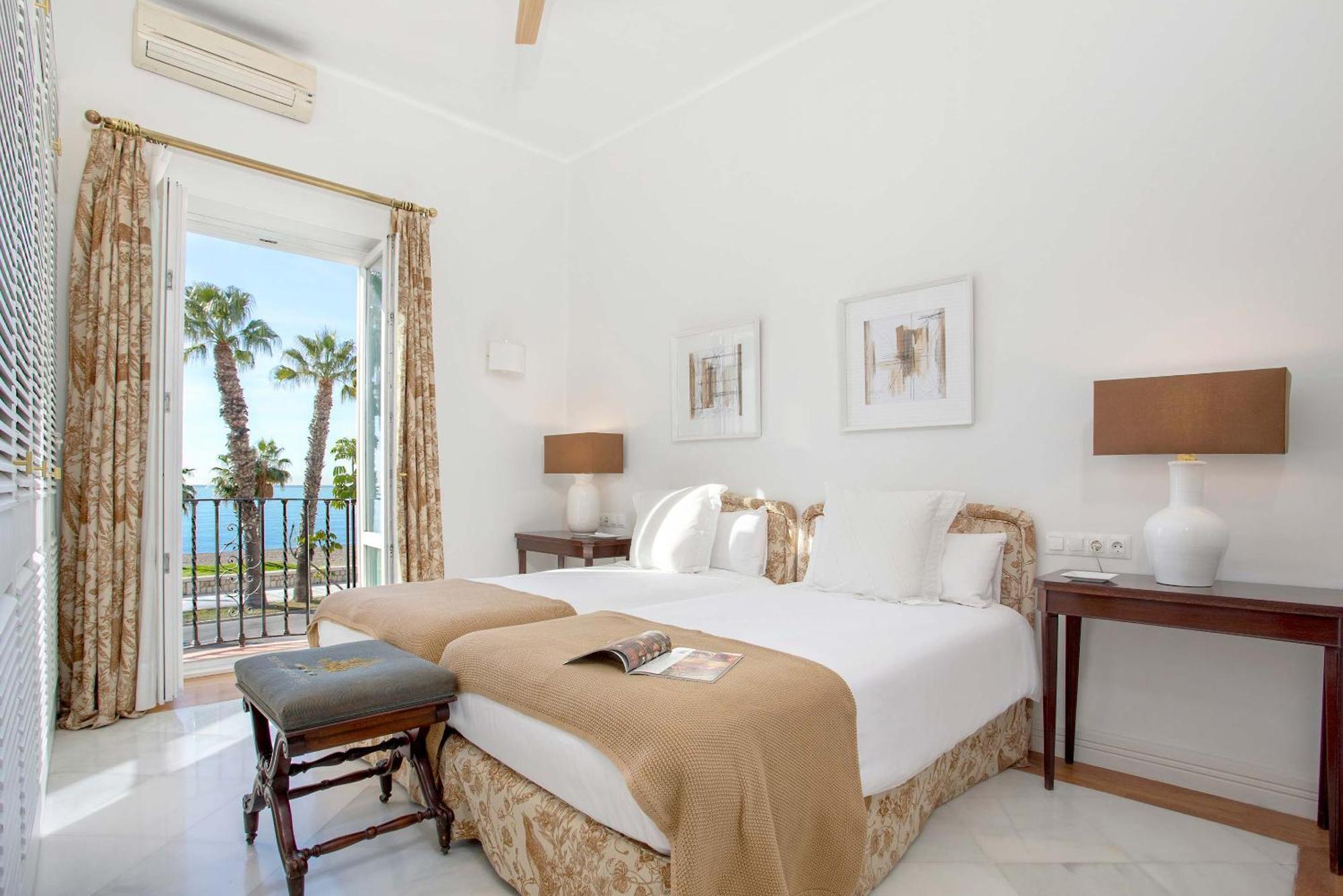 Genteel Home Paseo Maritimo Málaga Exteriör bild