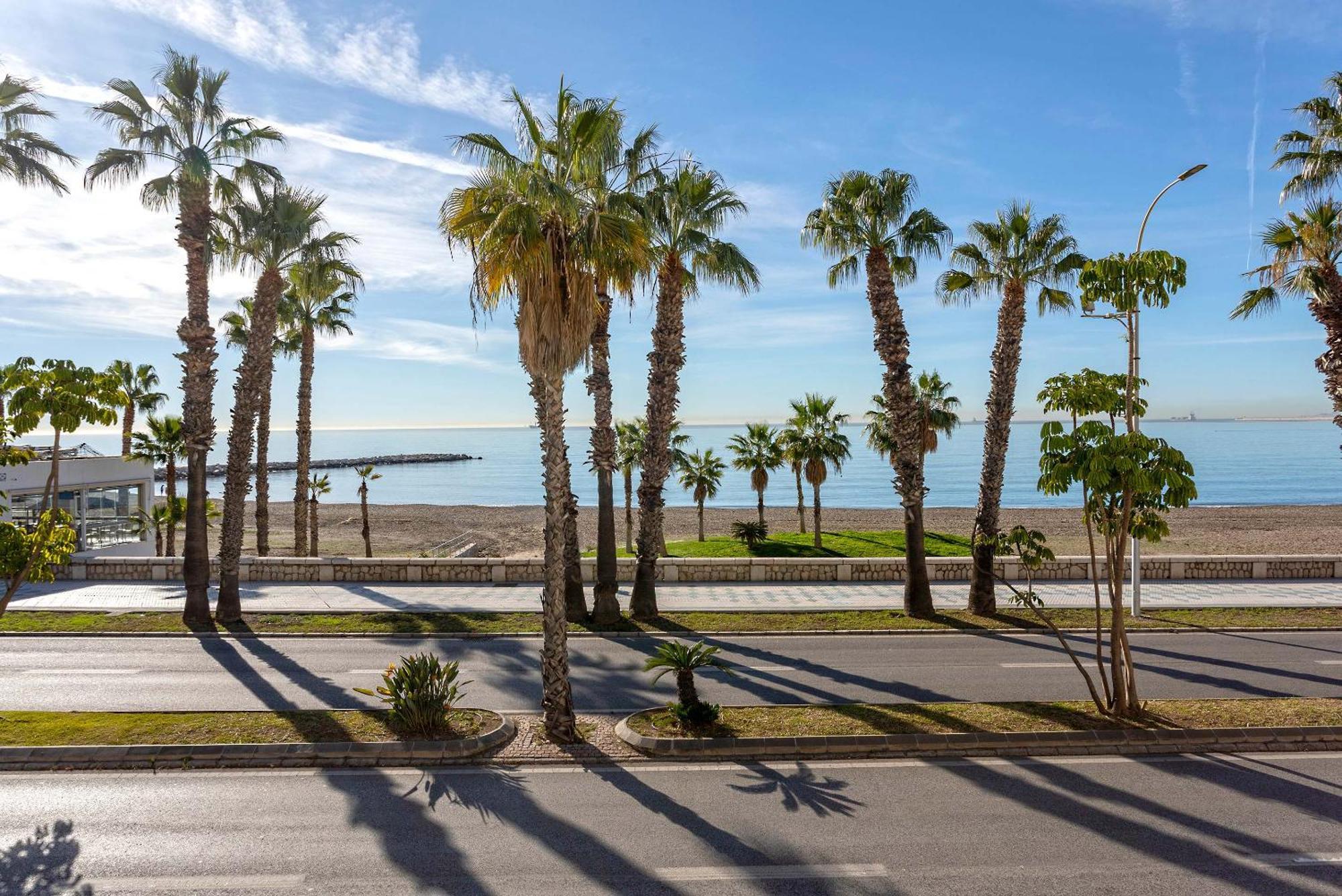 Genteel Home Paseo Maritimo Málaga Exteriör bild